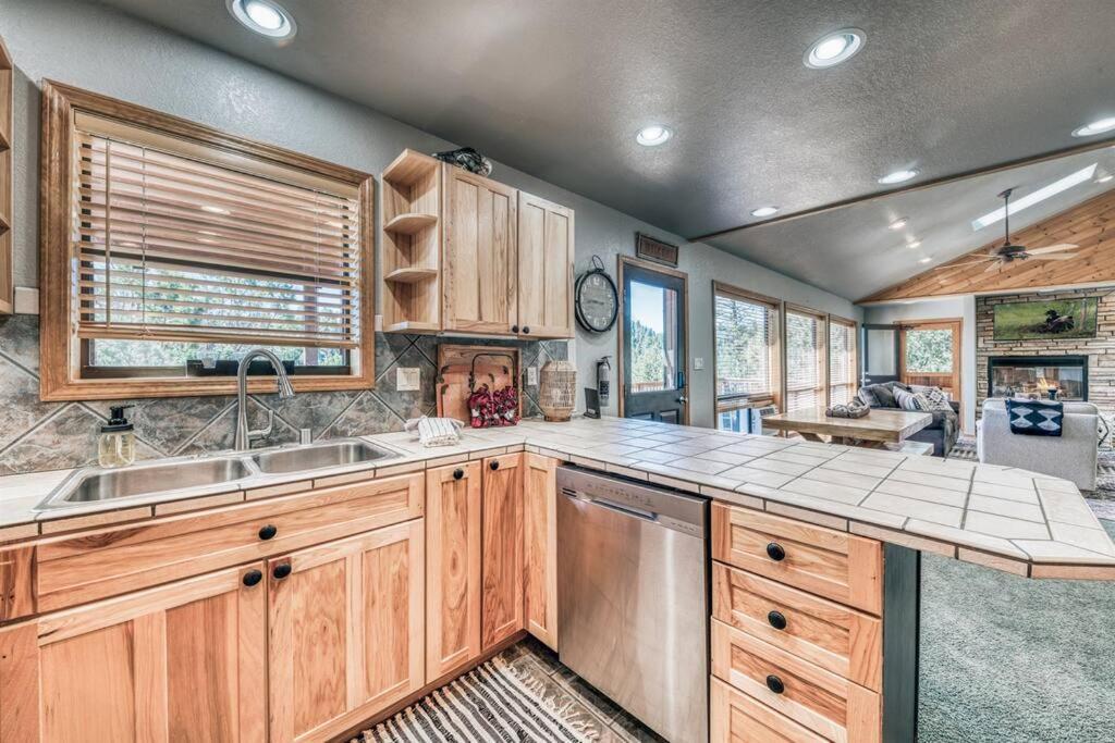 Perk Canyon Hidden Acres-Hot Tub-Gas Fireplace Ruidoso Exteriör bild
